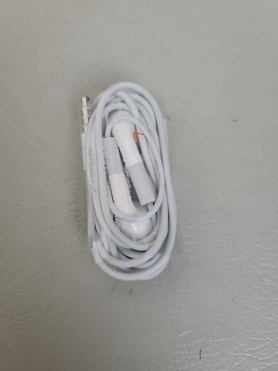 earphones