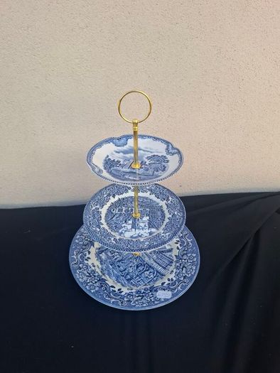 Blue cake stand postage possible
