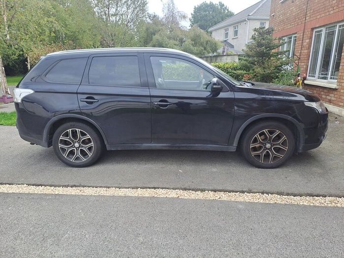 Mitsubishi Outlander 2015