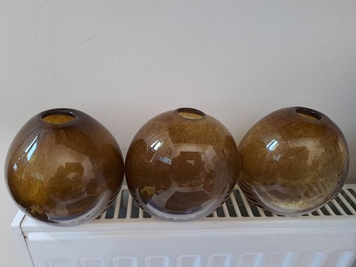 3 amber Glass vases