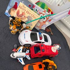 toys