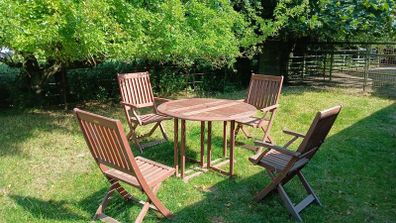 garden chairs