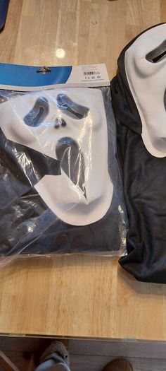 costumes