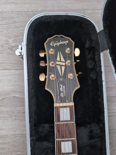 Epiphone Les Paul Custom (Sunburst) with hard case