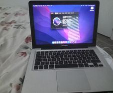 Apple MacBook Pro 13 inch Mid 2009 8GB RAM 320GB