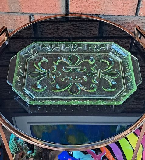Art Deco 5 x Piece Uranium Glass Vanity Set