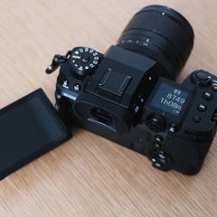 Fuji Xh2s / Fujifilm X-H2S - 6K / 4K 120fps / 10bit camera video stills hybrid