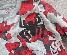 NEW.Spider Man's boys tracksuit. Age 6/7