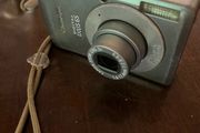 Cannon digital IXUS 65 with charger
