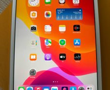 iPad mini 4 128GB Wi-Fi - Fully Working - Good Condition