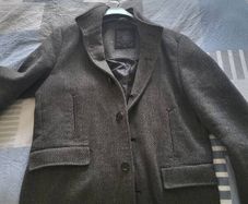 Mens Jack Jones grey coat (size medium)