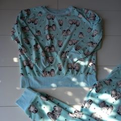 Girls pyjamas