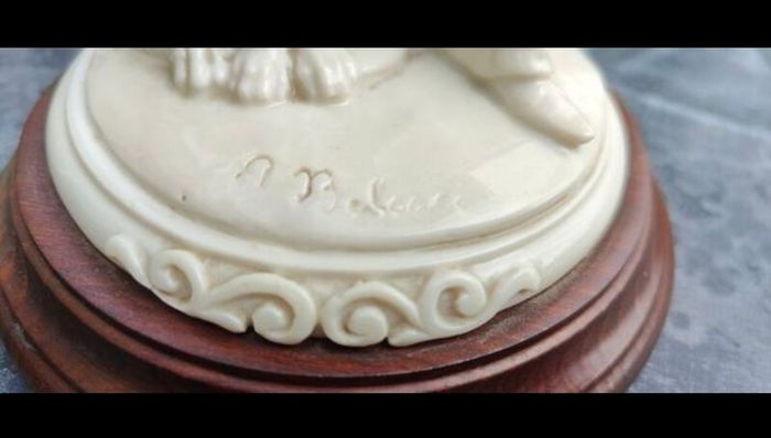 Porcelain " Victorian Gentleman". Auro Belcari. circa 1980