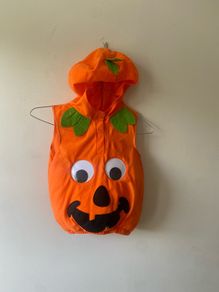 Pumpkin costume (age 3-5)