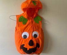 Pumpkin costume (age 3-5)