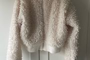 Cropped fleece fluffy cream jacket