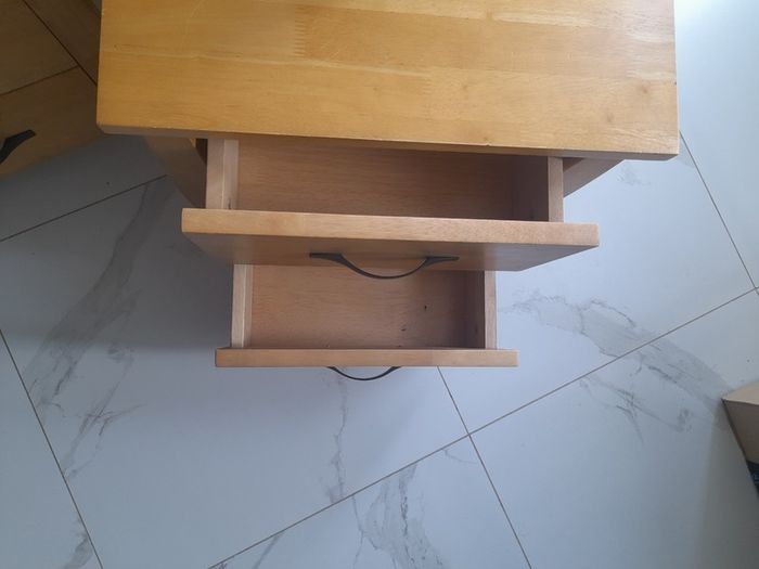 Bedside lockers