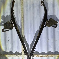 Pair of metal and wood hames