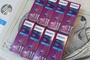 8 x Philips E14 LED Candle Bulbs 4W Daylight, Brand New