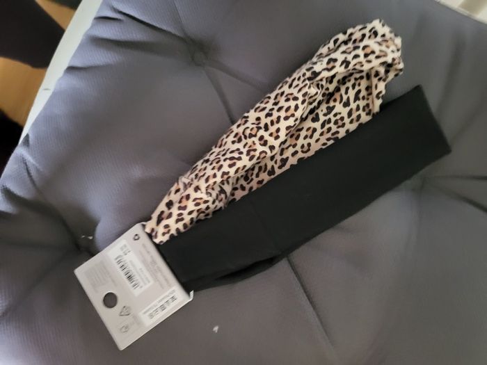 2x elastic headband NEW black and animal print