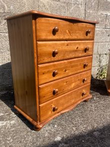 Chest of Drawers - Pine