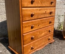 Chest of Drawers - Pine