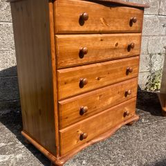 Chest of Drawers - Pine