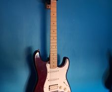 Squire HSS strat. 1996 50th anniversary edition