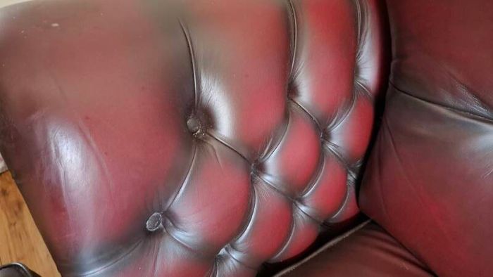 Leather Chesterfield 3 piece suite ( 3-2-1 with sprung pullout bed)