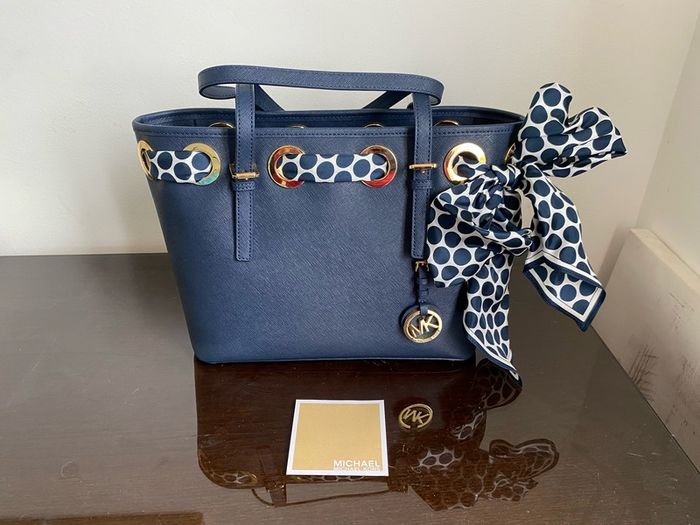 Beautiful Michael Kors bag