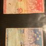 Malaysian  10 ringgit and 1 ringgit note 1998- 2001 Image 2