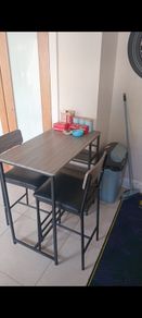 breakfast bar table