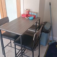 breakfast bar table