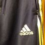 Adidas Medium. Image 3