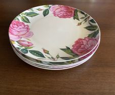 Newbridge Silverware, Rose collection, 16 piece Dinner set