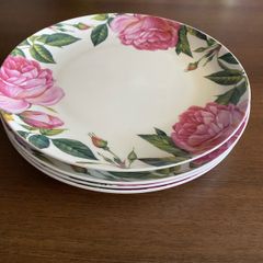 Newbridge Silverware, Rose collection, 16 piece Dinner set