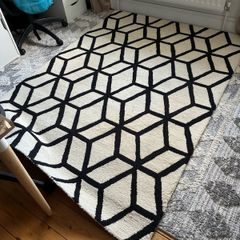 100% wool rug