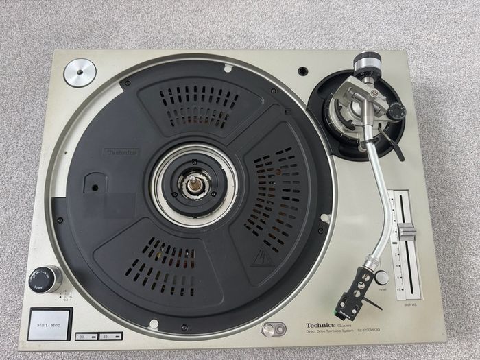 Technics SL1200 mk3Ds