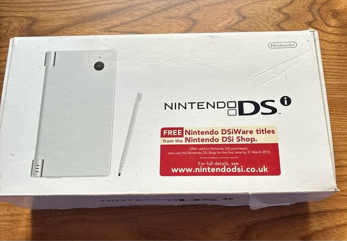 Nintendo DSi white as new boxed