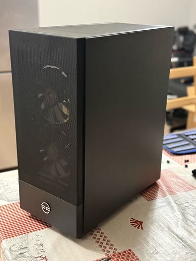 PC Case + 3 Fans