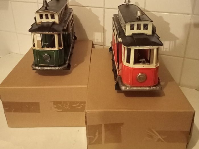San Francisco Trams Tin Plate Model (RED or Green) Metal Display