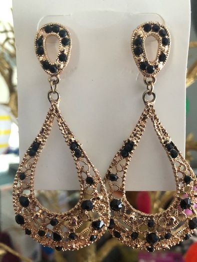 earrings boho style