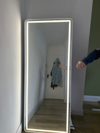led mirror