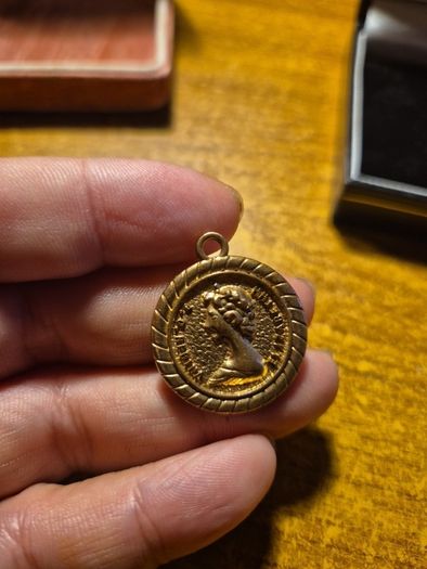 Modern Pendant Elizabeth