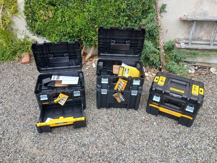 Dewalt