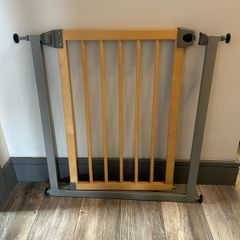 Stair Baby Safety Gate- beechwood