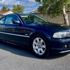 BMW 320i coupe