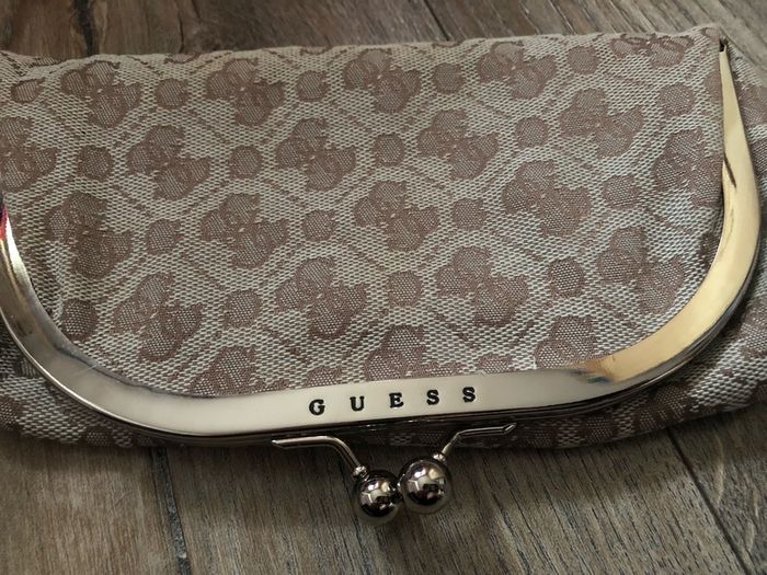 Guess wallet / purse