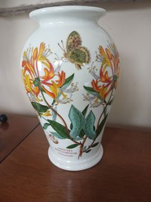 portmeirion vase honeysuckle