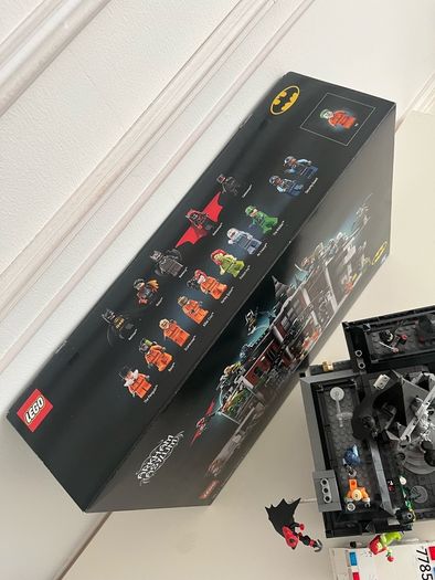 LEGO DC Arkham Asylum 76300